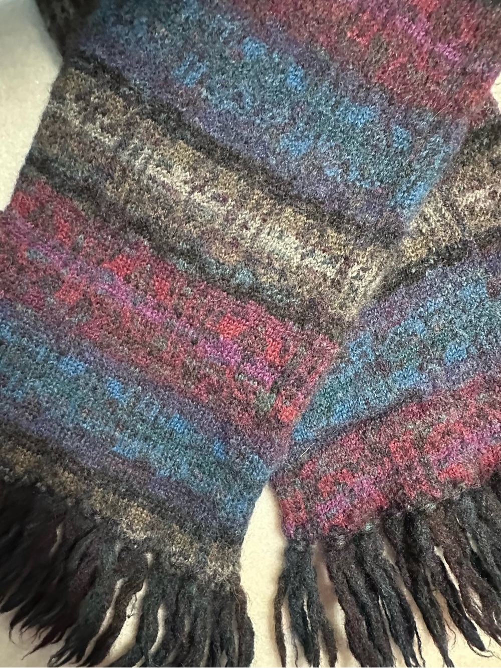 Vintage Boston Traders scarf 100% Wool Fringe Unisex Southwestern 56”x 7”